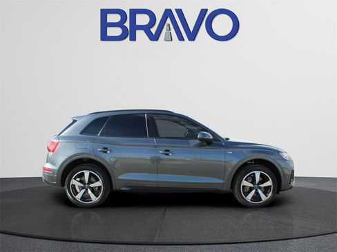 Used 2023 Audi Q5 2.0T Premium Plus image 4