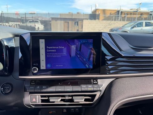 Used 2025 Toyota Camry LE image 18