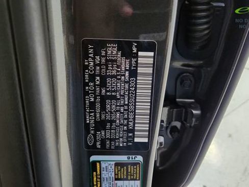 Used 2025 Genesis GV80 2.5T Advanced AWD/4WD image 61