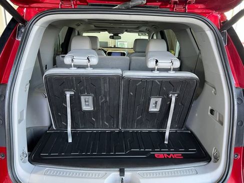 Used 2022 GMC Acadia SLT w/ Preferred Package AWD/4WD image 14