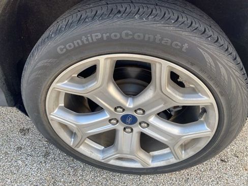 Used 2019 Ford Escape Titanium image 8