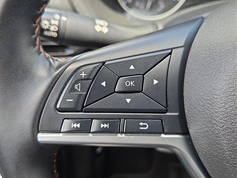 Used 2025 Nissan Sentra SR FWD image 20