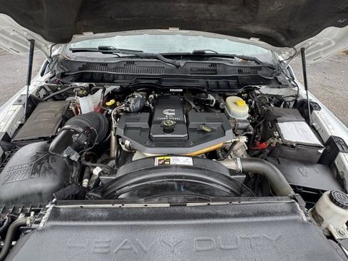 Used 2013 RAM 2500 Laramie w/ Convenience Group image 2