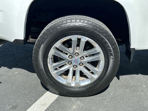 Used 2018 GMC Canyon SLT w/ Driver Alert Package image 15