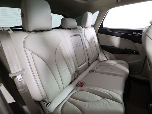 Used 2017 Lincoln MKC Reserve w/ Lincoln MKC Climate Package image 40