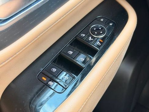 Used 2025 INFINITI QX80 Sensory w/ Exterior Package AWD/4WD image 31