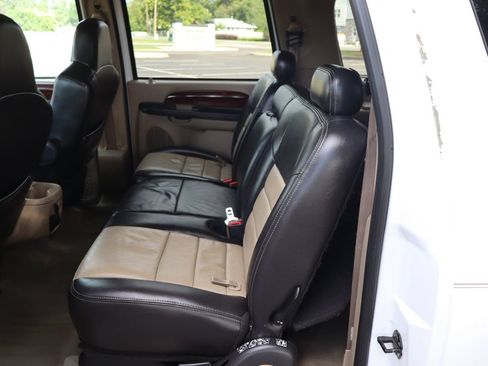 Used 2005 Ford Excursion Eddie Bauer AWD/4WD image 20