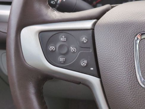 Used 2017 GMC Acadia SLT image 27