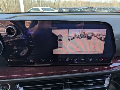 Used 2024 Chevrolet Traverse Z71 w/ LPO, Floor Liner Package image 12