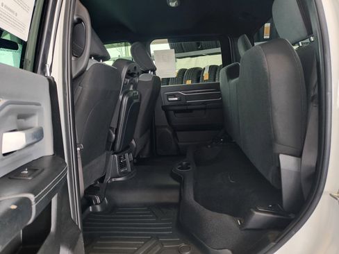 Used 2021 RAM 2500 Big Horn image 27