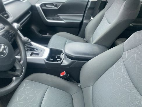 Used 2024 Toyota RAV4 XLE image 15