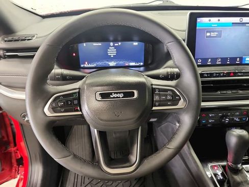 Used 2024 Jeep Compass Limited w/ High Altitude Package image 25