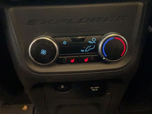 Used 2025 Ford Explorer ST AWD/4WD image 29