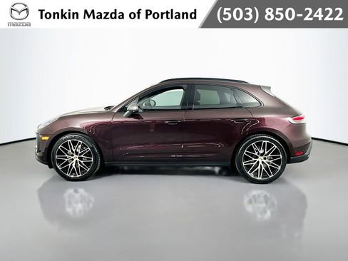 Used 2023 Porsche Macan Turbo image 4