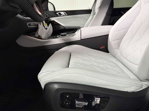 New 2026 BMW X5 xDrive40i w/ Climate Comfort Package image 12