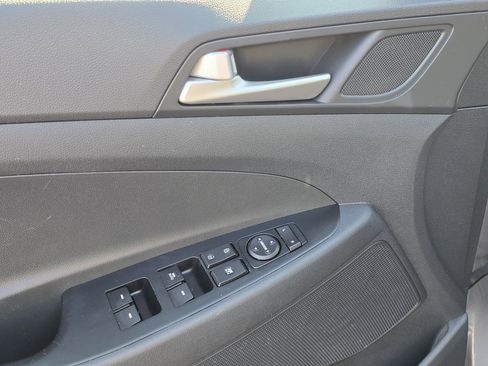 Used 2021 Hyundai Tucson Value w/ Cargo Package image 33