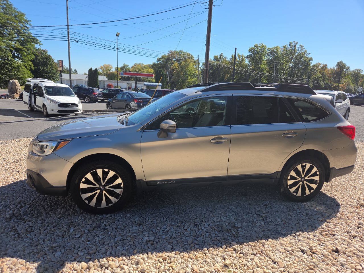 Used 2015 Subaru Outback 2.5i Limited AWD/4WD image 4