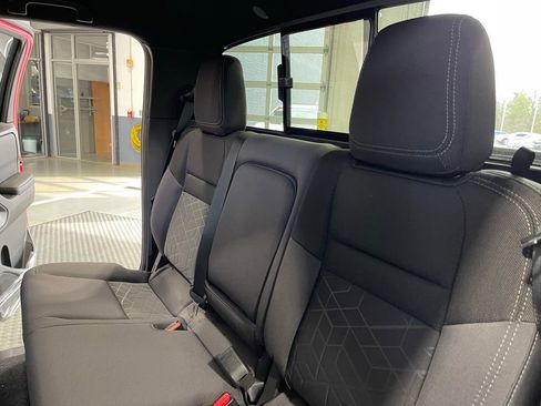 New 2026 Nissan Frontier SV w/ Tow Package AWD/4WD image 18