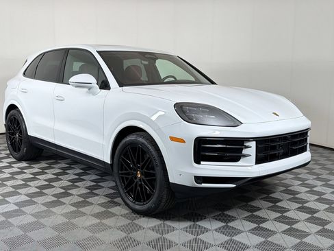 Used 2026 Porsche Cayenne AWD/4WD image 8