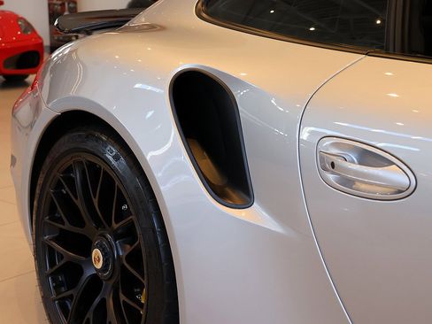 Used 2014 Porsche 911 Turbo S image 25