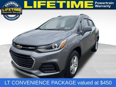 Used 2019 Chevrolet Trax LT w/ LT Convenience Package image 1