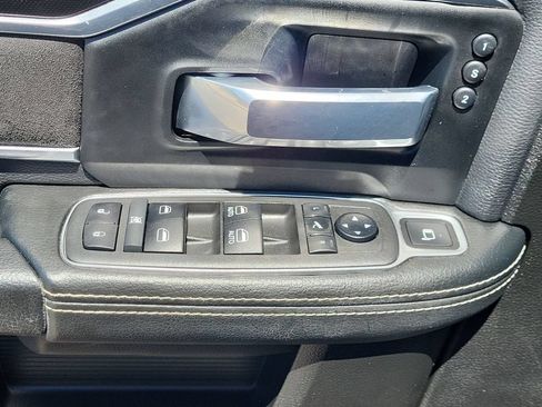 Used 2022 RAM 3500 Laramie AWD/4WD image 11
