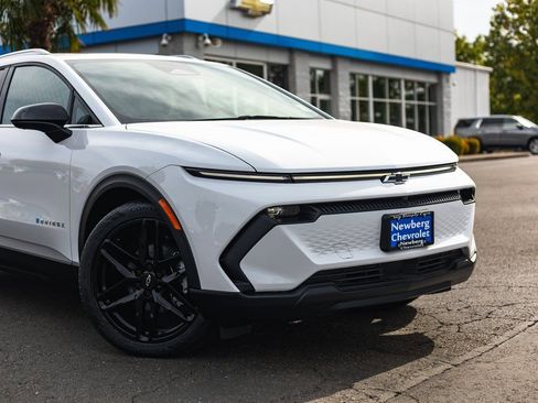 New 2026 Chevrolet Equinox EV LT w/ LPO, Blackout Package image 3