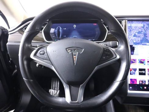 Used 2015 Tesla Model S 70D AWD/4WD image 10