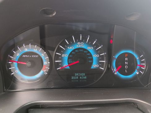 Used 2012 Ford Fusion SE image 16