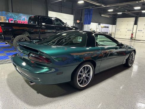 Used 1994 Chevrolet Camaro Z28 image 6