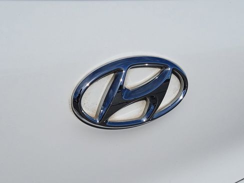 Used 2018 Hyundai Tucson Value w/ Cargo Package image 23