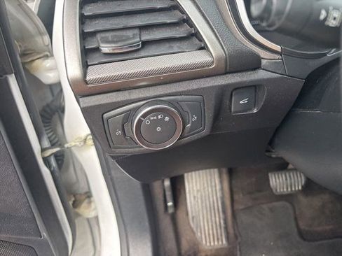 Used 2019 Ford Fusion SE image 19