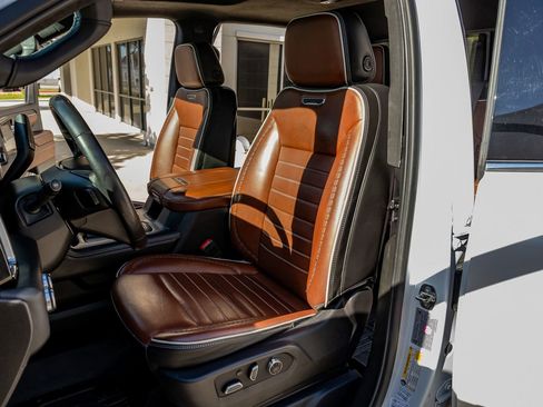 Used 2024 GMC Sierra 2500 Denali Ultimate image 29