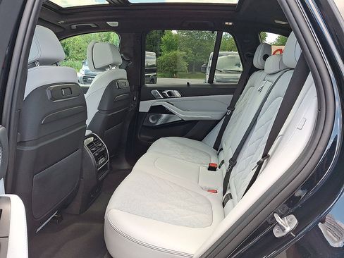 Used 2026 BMW X5 M60i w/ Executive Package AWD/4WD image 26