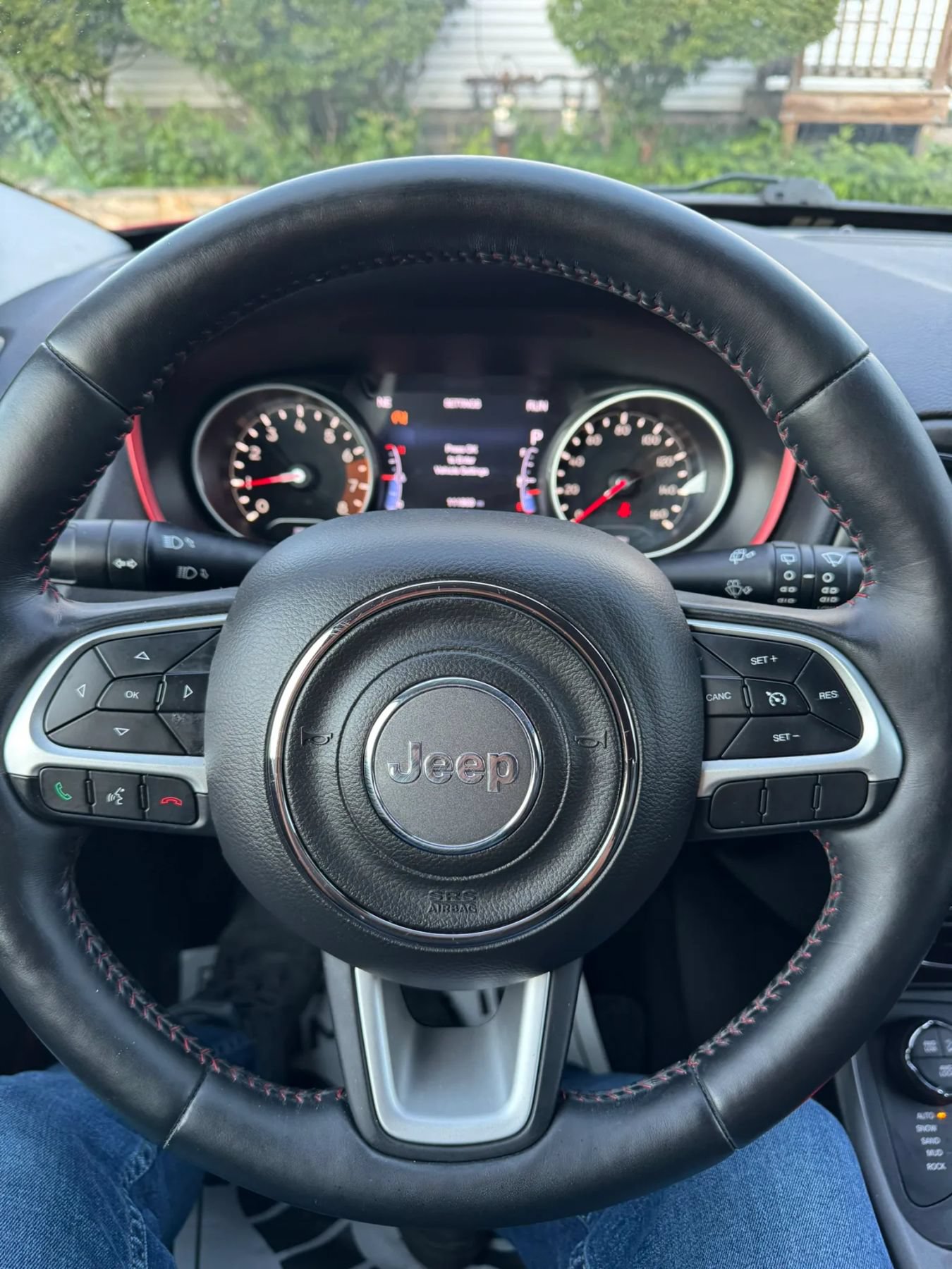 Used 2018 Jeep Compass Trailhawk w/ Cold Weather Group AWD/4WD image 16