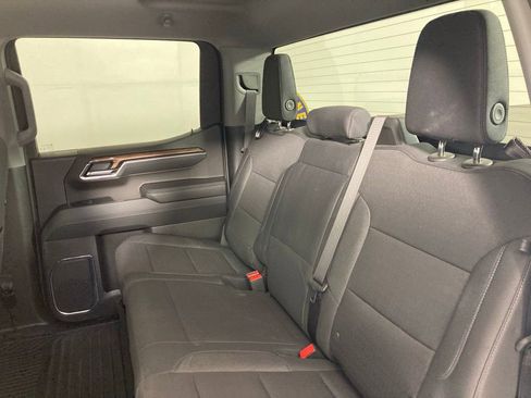 Used 2025 Chevrolet Silverado 1500 LT image 17