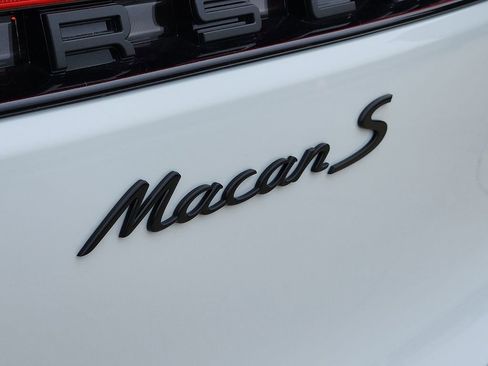 New 2026 Porsche Macan S image 27