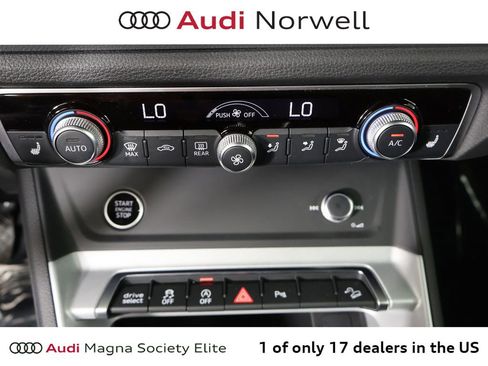 Used 2023 Audi Q3 2.0T Premium w/ Convenience Package AWD/4WD image 5