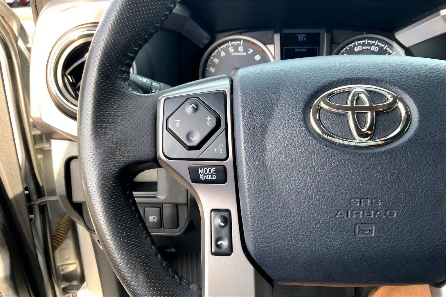 Used 2019 Toyota Tacoma SR5 AWD/4WD image 24
