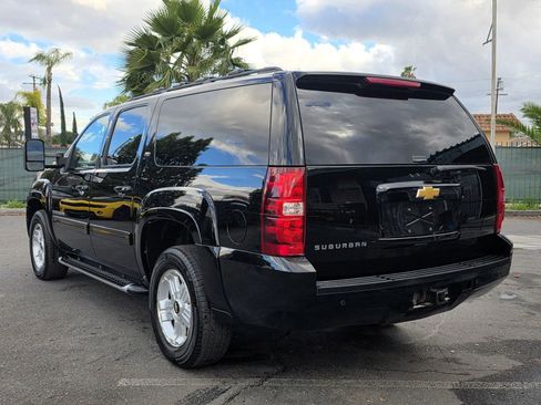 Used 2013 Chevrolet Suburban LT w/ Suspension Package, Off-Road AWD/4WD image 4