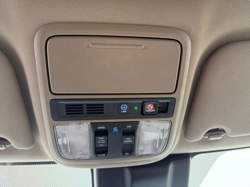 Used 2018 Honda Odyssey Elite image 30