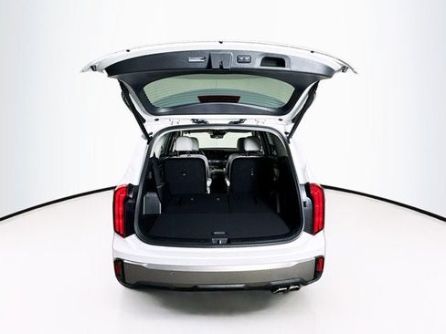 New 2025 Kia Telluride S image 28