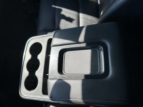 Used 2018 GMC Sierra 1500 SLT w/ SLT Premium Package image 12