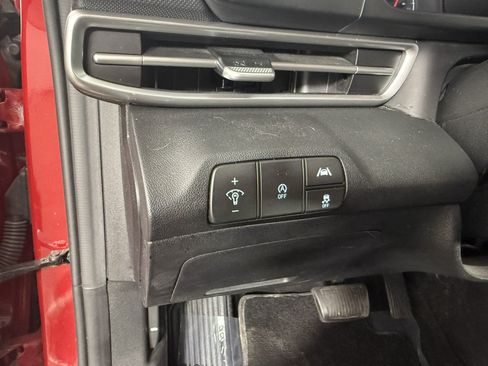 Used 2021 Hyundai Elantra SEL FWD image 21