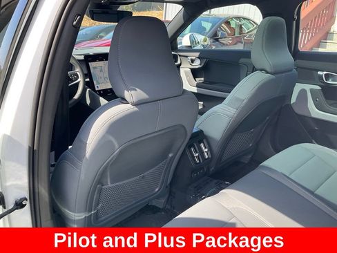 Used 2023 Polestar Polestar 2 FWD image 34