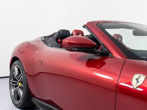 Certified 2025 Ferrari Roma Spider image 15