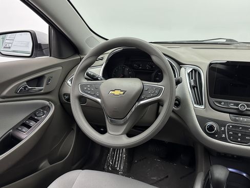Used 2021 Chevrolet Malibu LT image 26