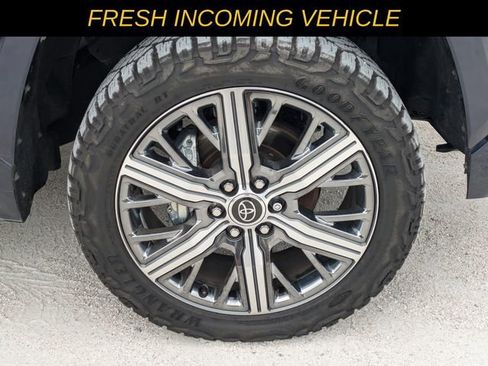 Used 2023 Toyota Tundra Capstone AWD/4WD image 9