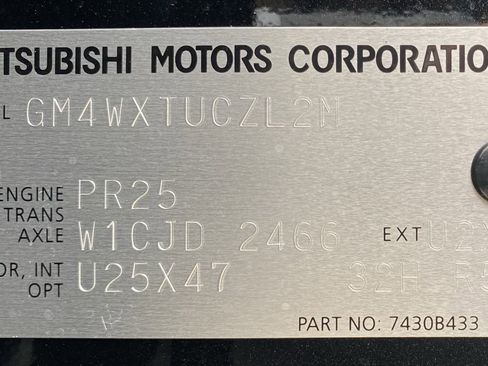 New 2025 Mitsubishi Outlander AWD image 26