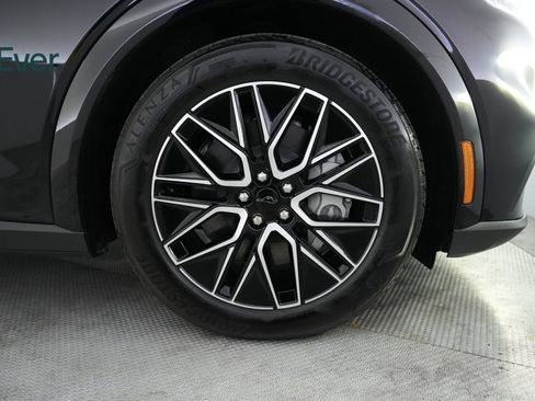 Used 2025 Ford Mustang Mach-E Premium AWD/4WD image 20